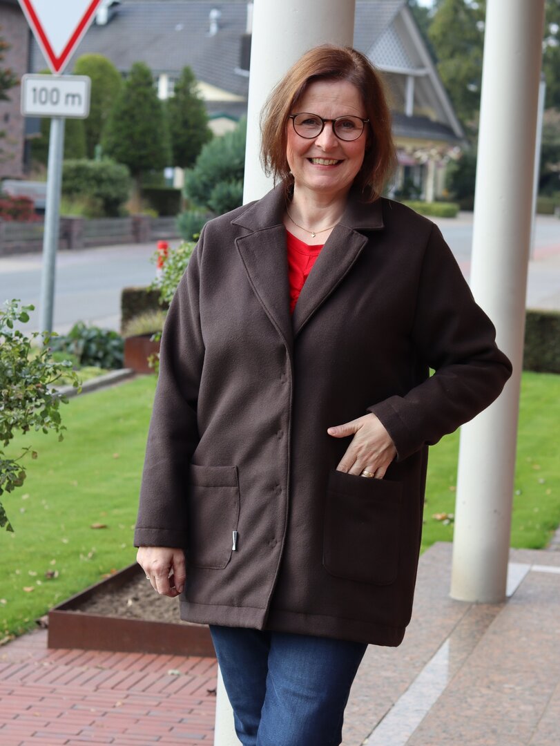 Designbeispiel: lillesol women No.98 Kurzmantel "Tavia"