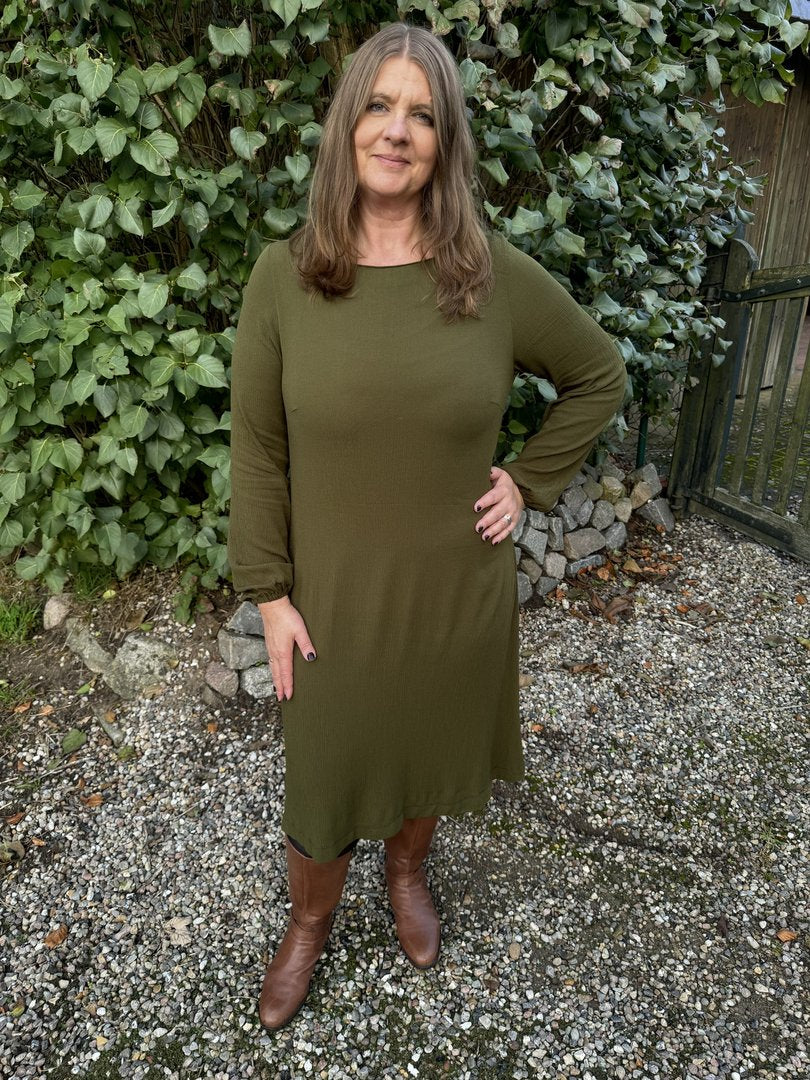 Designbeispiel: lillesol women No.92 A-Linien-Kleid "Alinia"