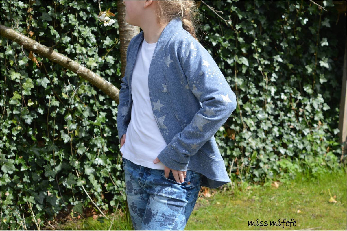 Designbeispiel: lillesol basics No.54 Cardigan mit Schalkragen
