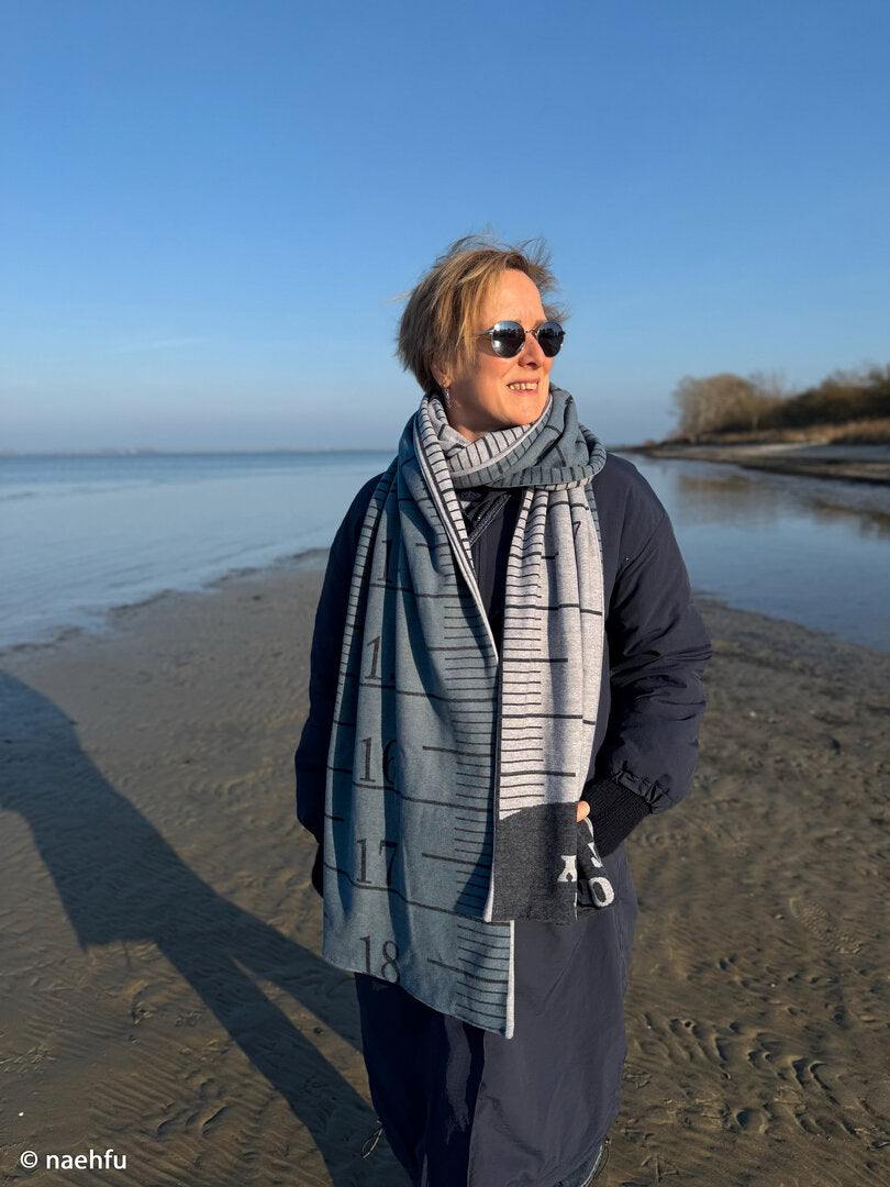 Long Story Jacquard-Jersey Swafing - **Panel ca. 250 cm**, Maßbänder, grau/altrosa/jeansblau