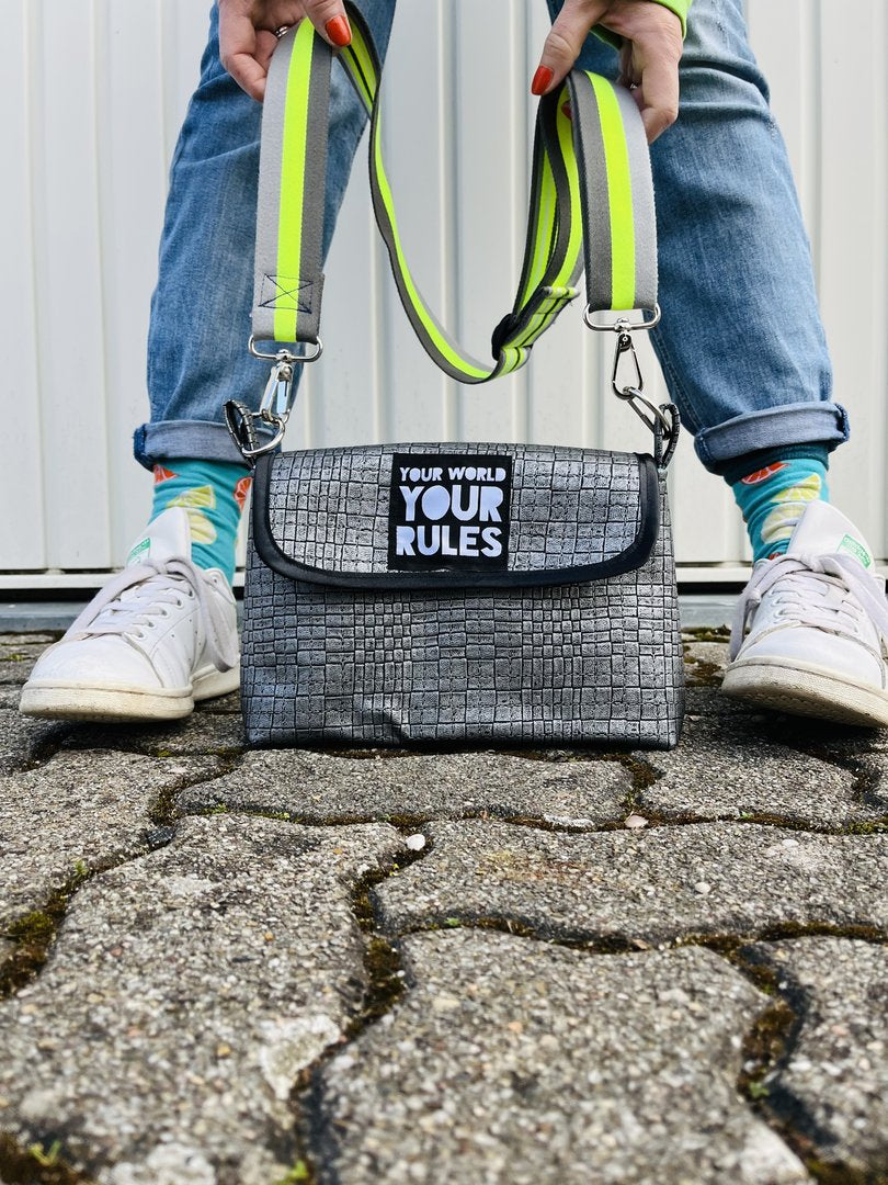 Designbeispiel: Handtasche "Coveta"